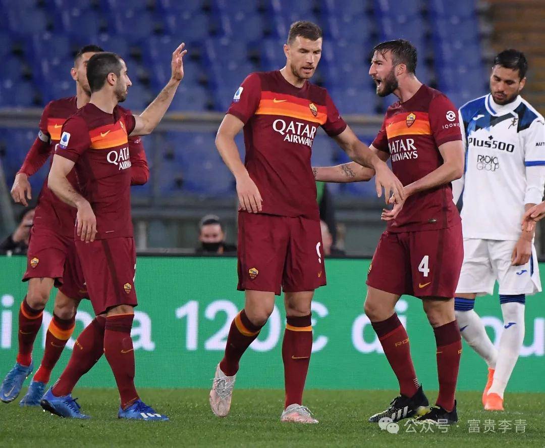 罗马后防战术娴熟，多次成功挡住对手进球