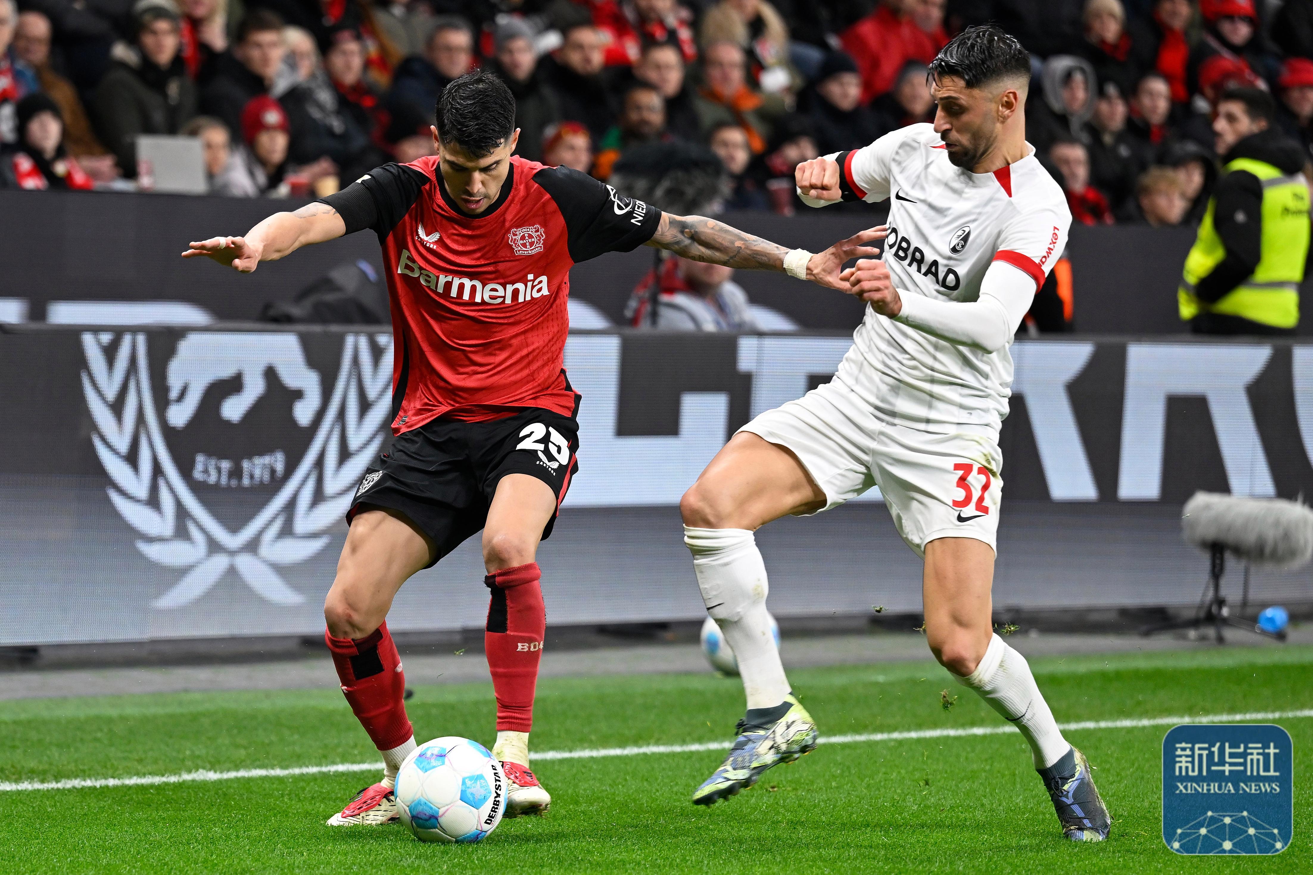 勒沃库森在德甲联赛中表现抢眼 勒沃库森在德甲联赛中表现抢眼