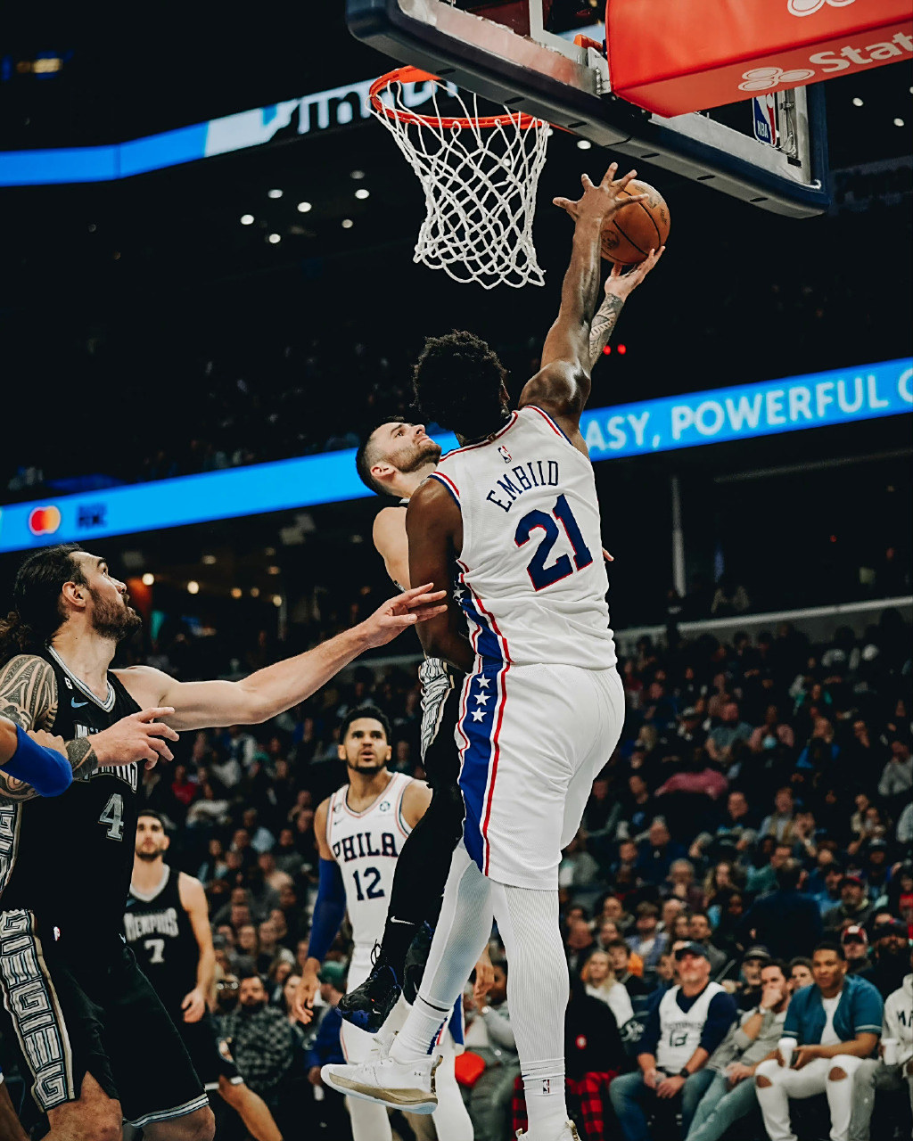 步行者惜败灰熊,遭遇两连败 步行者惜败灰熊,遭遇两连败