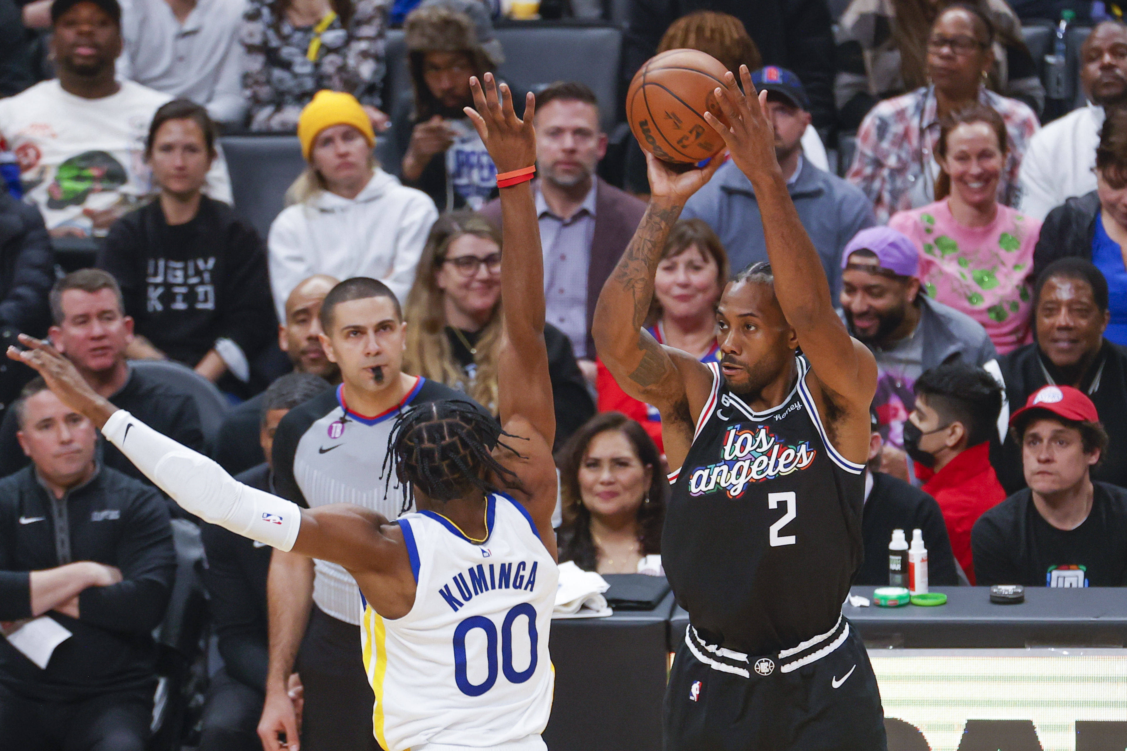 快船主场大胜森林狼稳居领先