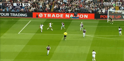 双核火力全开，领衔球队逆转胜利